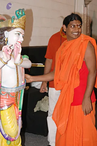 2007-November-7-to-9-Kailasa-in-LosAngeles-Making-of-Temple