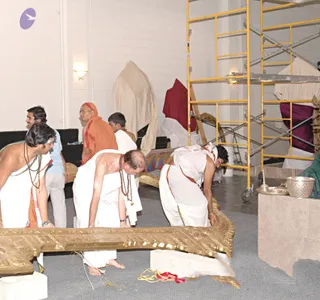 2007-November-7-to-9-Kailasa-in-LosAngeles-Making-of-Temple
