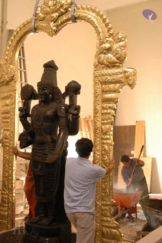2007-November-7-to-9-Kailasa-in-LosAngeles-Making-of-Temple