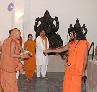 2007-November-7-to-9-Kailasa-in-LosAngeles-Making-of-Temple