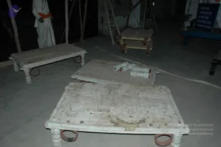 2007-SACREDARTS-DEPARTMENT-SHIFTING-IDOLS-TO-LA