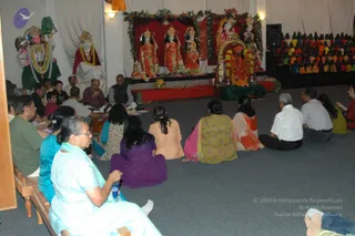13July2008_Gopi_Group_Bhajans_18_CMP_WM
