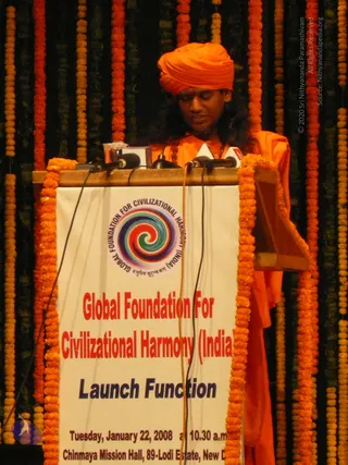 4-SWAMIJI-ATTENDING-LAUNCH-MEET-OF-GLOBAL-FOUNDATION-FOR-CIVILISATIONAL-HARMONY_Photo_1006_P1090019_CMP_WM