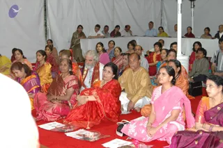 11May08_darshan_021_CMP_WM