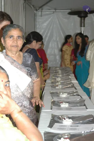 11May08_darshan_061_CMP_WM