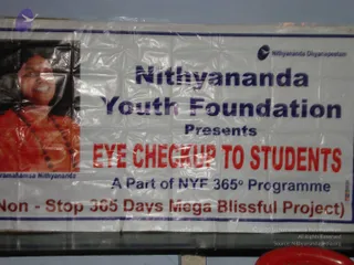 2009-Nithyananda-Youth-Foundation-Offers-Eyecheckup-to-Students