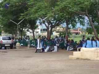 2009-Nithyananda-Youth-Foundation-Offers-Eyecheckup-to-Students