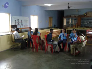 2009-Nithyananda-Youth-Foundation-Offers-Eyecheckup-to-Students
