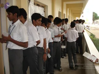2009-Nithyananda-Youth-Foundation-Offers-Eyecheckup-to-Students