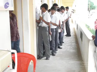 2009-Nithyananda-Youth-Foundation-Offers-Eyecheckup-to-Students