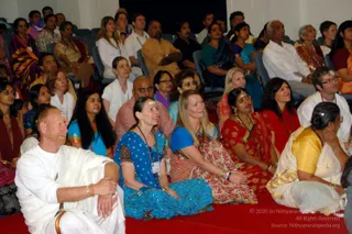 20091017_17Oct2009_Los_Angeles_Diwali_Message_and_Darshan_0801