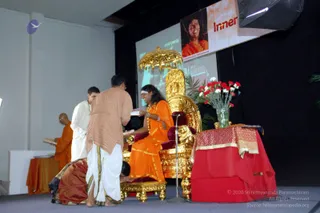 20091017_17Oct2009_Los_Angeles_Diwali_Message_and_Darshan_7501