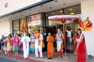 20091001_01October_Swamiji_Arrival_LA_0201