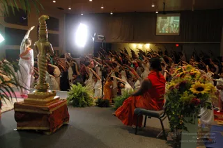 2009-YOGAM-TOUR-LOS-ANGELES