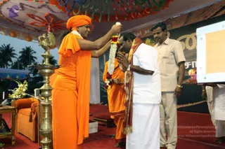 Bhagavad-Gita-Satsang_Photo_1004_4_CMP_WM