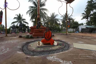 01-Morning-Temple-Visit-and-Puja_Photo_1001_IMG_4926_CMP_WM