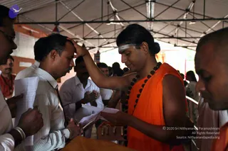 01-Morning-Temple-Visit-and-Puja_Photo_1008_IMG_4982_CMP_WM