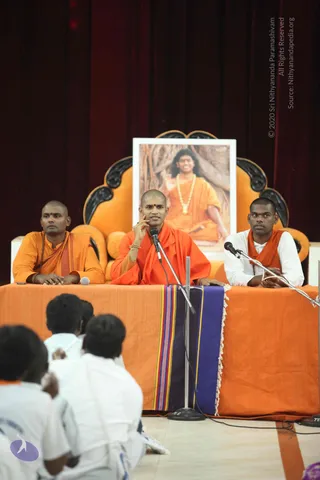 03-Acharya-Session_Photo_1002_IMG_5388_CMP_WM