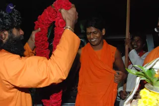 2010-WELCOMING-SWAMIJI-AND-BHAKTHI-SPURANA-CONVENTION