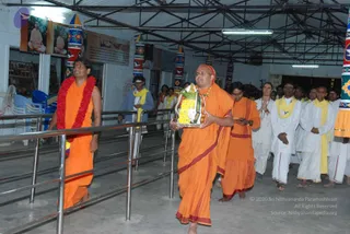 2010-WELCOMING-SWAMIJI-AND-BHAKTHI-SPURANA-CONVENTION