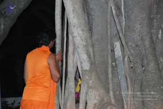 2010-WELCOMING-SWAMIJI-AND-BHAKTHI-SPURANA-CONVENTION