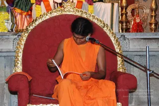 2010-WELCOMING-SWAMIJI-AND-BHAKTHI-SPURANA-CONVENTION