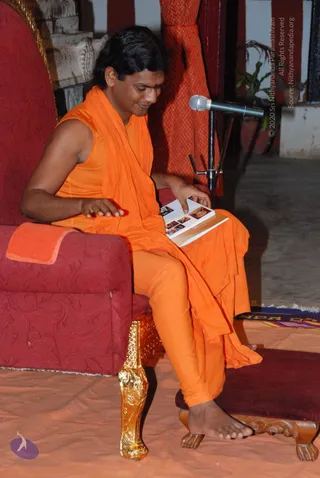 2010-WELCOMING-SWAMIJI-AND-BHAKTHI-SPURANA-CONVENTION