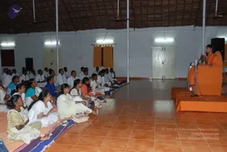 2010-WELCOMING-SWAMIJI-AND-BHAKTHI-SPURANA-CONVENTION