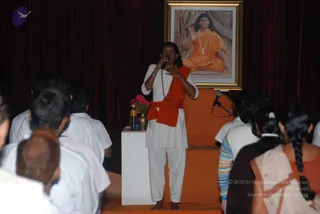 2010-WELCOMING-SWAMIJI-AND-BHAKTHI-SPURANA-CONVENTION