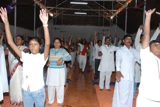 2010-WELCOMING-SWAMIJI-AND-BHAKTHI-SPURANA-CONVENTION