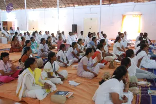 2010-WELCOMING-SWAMIJI-AND-BHAKTHI-SPURANA-CONVENTION