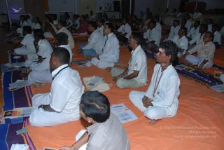 2010-WELCOMING-SWAMIJI-AND-BHAKTHI-SPURANA-CONVENTION