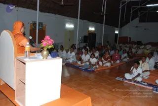 2010-WELCOMING-SWAMIJI-AND-BHAKTHI-SPURANA-CONVENTION