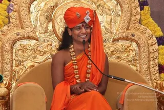 2011-08aug-19-nithyananda-photo-02e-swamiji-kailash-satsang_CMP_WM