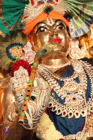 01-Temple_Photo_1016_IMG_9712_CMP_WM