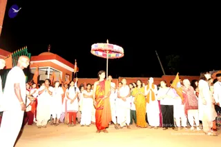 Procession_Photo_1037_IMG_7630_CMP_WM