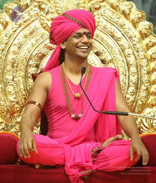 12-nithyananda-morning-pratyaksha-pada-puja_CMP_WM