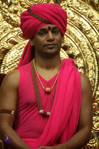 2-Pada-Puja_Photo_1005_IMG_8206_CMP_WM