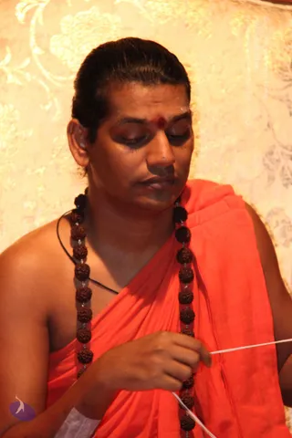 01-SarvaDarshan_Photo_1007_IMG_0016_CMP_WM