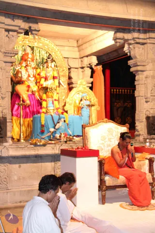 01-SarvaDarshan_Photo_1008_IMG_0020_CMP_WM