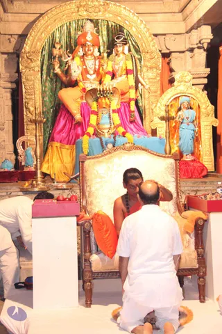 01-SarvaDarshan_Photo_1028_IMG_9986_CMP_WM