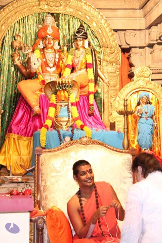 01-SarvaDarshan_Photo_1033_IMG_9991_CMP_WM