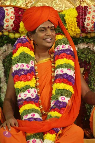 5-Nithya-Satsang_Photo_1003_IMG_3365_CMP_WM