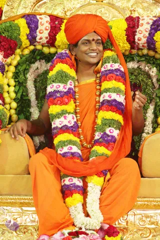 5-Nithya-Satsang_Photo_1004_IMG_3369_CMP_WM