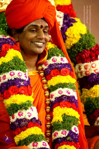 5-Nithya-Satsang_Photo_1009_IMG_3382_CMP_WM
