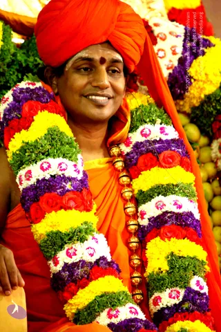 5-Nithya-Satsang_Photo_1016_IMG_3390_CMP_WM
