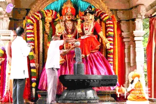 9-Temple-Swayambu-Linga-Abhishekam-Guru-Homa-Gurumudi-Dakshinamurti_Photo_1003_IMG_3686_CMP_WM