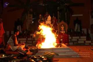 6-Chandi-Homa_Photo_1006_IMG_5981_CMP_WM