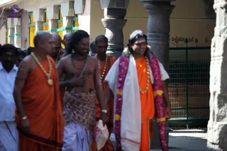 2-Swamiji_s Temple Visit_Photo_1006_IMG_3962_CMP_WM