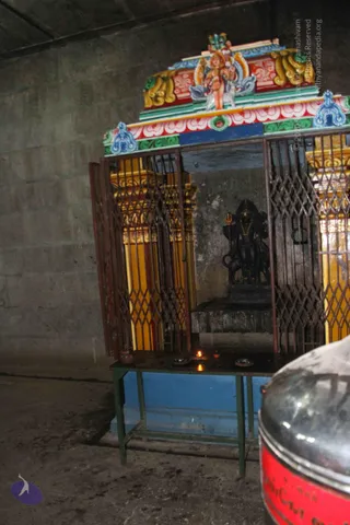 2-Swamiji_s Temple Visit_Photo_1041_IMG_9493_CMP_WM